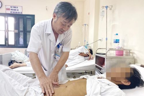 Thủ phạm khiến người đàn ông đau hạ sườn phải, sốt cao