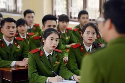 HV Cảnh sát nhân dân chỉ tuyển sinh bằng kết quả thi tốt nghiệp THPT