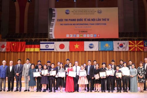 Tài năng trẻ piano cần vươn ra biển lớn