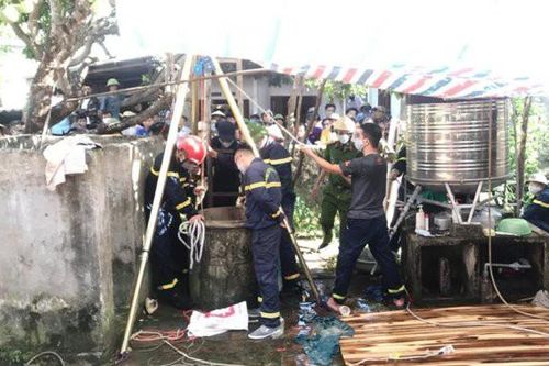 Phát hiện hai bố con tử vong bất thường dưới giếng