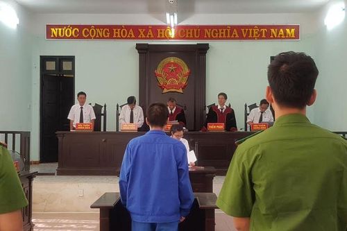 Lĩnh án tù vì chém người đến nhà đòi nợ