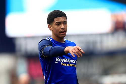 MU cay đắng nhìn Dortmund 'cướp' thần đồng 16 tuổi