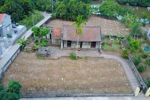 Khám phá bên trong ngôi nhà hơn 100 năm tuổi của Bá Kiến