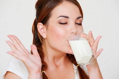 'Giờ vàng' uống sữa hấp thụ hết canxi, nhận về gấp đôi dinh dưỡng