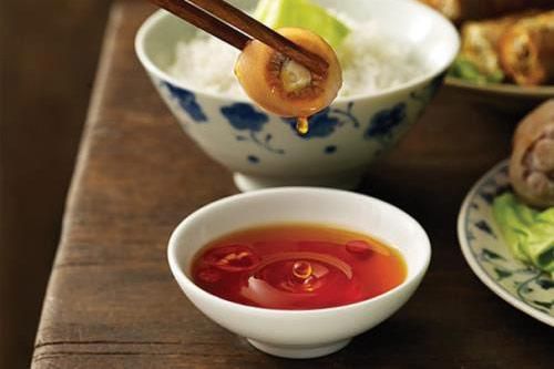 Đại kị khi dùng nước mắm, biết để không gây hại cho cả nhà