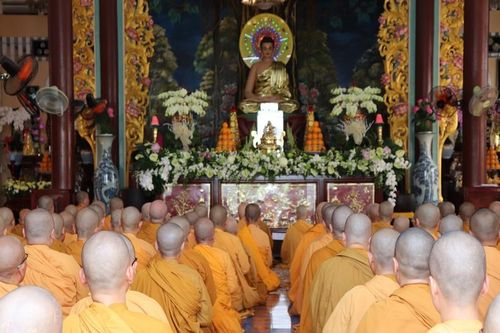 TP.HCM : Trường hạ Ngọc Phương tác pháp An cư