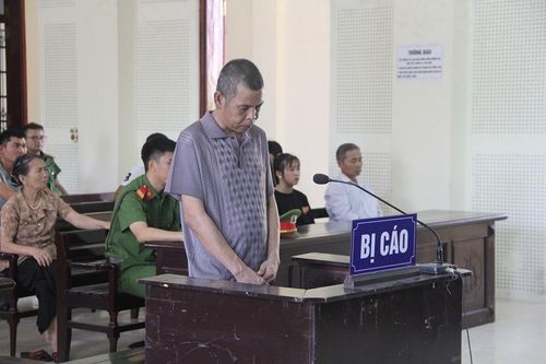 Lĩnh án chung thân vì giết bà lão hàng xóm trong đêm