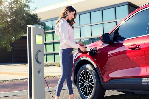 Ford Escape 2020 PHEV tiết kiệm hơn Toyota RAV4 Prime