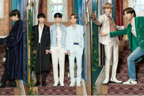 BTS tiếp tục tung bộ ảnh chân dung gia đình đặc biệt nhân FESTA 2020