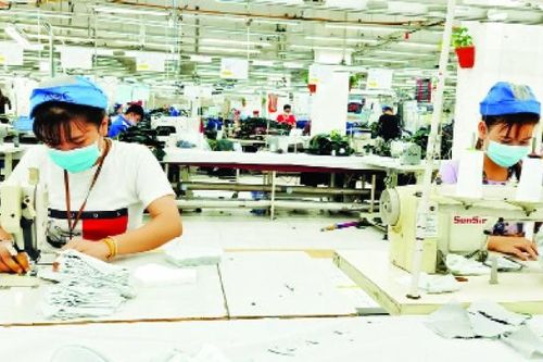Quyết liệt với 'nhiệm vụ kép'