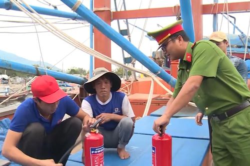 Cẩn trọng cháy nổ tàu thuyền mùa nắng nóng