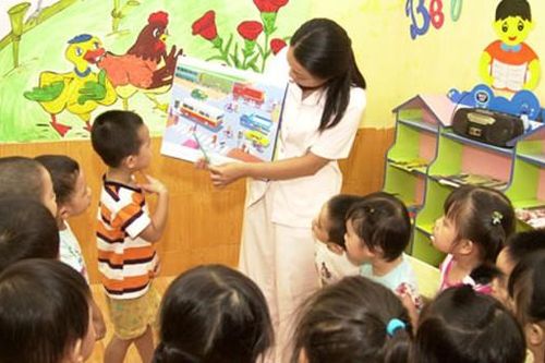 Hà Nội quyết định xét tuyển hơn 2.000 giáo viên hợp đồng vào viên chức