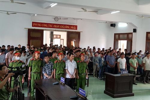 Phú Yên: Tuyên án 63 bị cáo đánh bạc và tổ chức đánh bạc