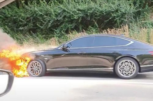 Genesis G80 thế hệ mới bốc cháy tại Hàn Quốc