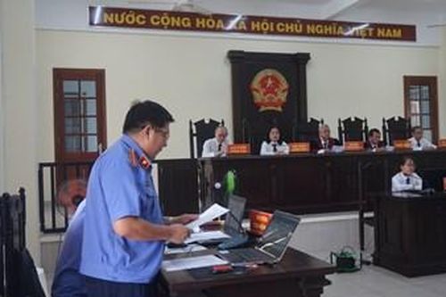 Tử hình kẻ sát hại vợ vì ghen tuông vô cớ