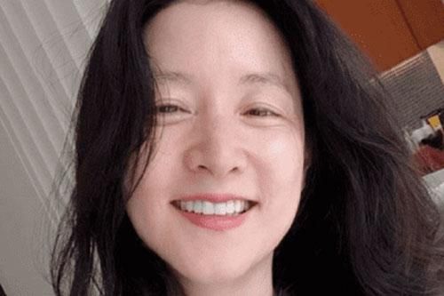 'Nàng Dae Jang Geum' khoe mặt mộc 100%, lộ cả dấu hiệu lão hóa nhưng dân mạng Hàn lại có phản ứng bất ngờ