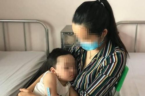 Mỗi ngày có khoảng 5-10 trẻ bị dính lưỡi phải vào viện để điều trị