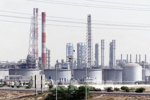 Giá dầu thế giới giảm hơn 3% sau khi Saudi Arabia ngừng hạ sản lượng tự nguyện