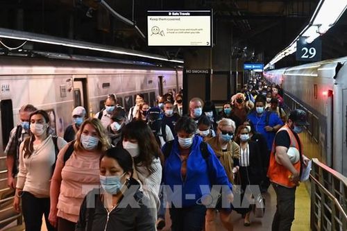 New York chính thức mở lại hoạt động một phần sau 2 tháng rưỡi phong tỏa