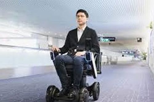 Nhật Bản ra mắt phương tiện vận chuyển hành khách tự động tại sân bay