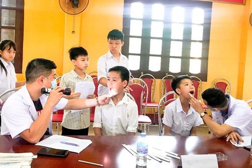 Bảo đảm sức khỏe cho học sinh mùa nắng nóng