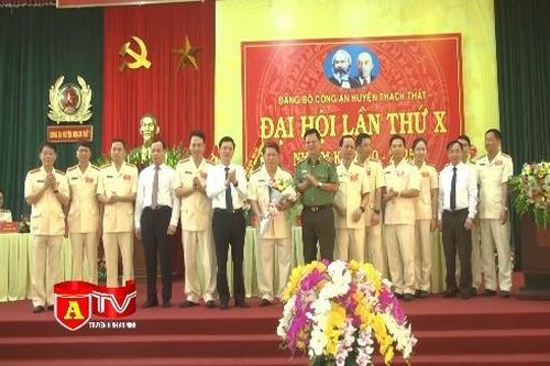 Thi đua lập công, đảm bảo an ninh, an toàn cho đại hội Đảng các cấp