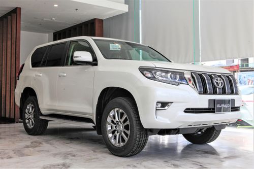 Chi tiết Toyota Land Cruiser Prado 2020 giá 2,379 tỷ đồng tại Việt Nam