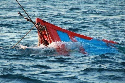 Va chạm với tàu chở dầu, một ngư dân thiệt mạng