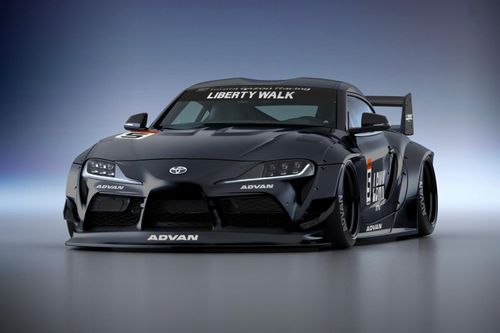 Toyota Supra hầm hố với gói độ thân rộng Liberty Walk