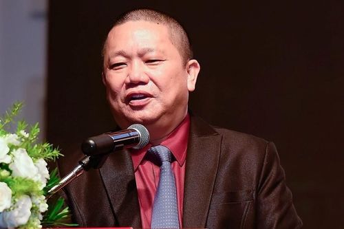 Công ty riêng của ông Lê Phước Vũ bán tiếp 20 triệu cổ phiếu Hoa Sen