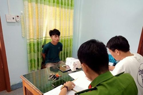 Đắk Nông: Xử lý đối tượng dùng bình xịt hơi cay để cướp tài sản của người giao hàng online