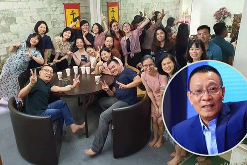 MC Lại Văn Sâm đón tuổi 63 bên đồng nghiệp VTV, nhận mình là 'người hạnh phúc'