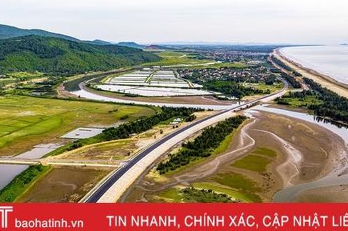 Khám phá cung đường ven biển tuyệt đẹp ở Hà Tĩnh