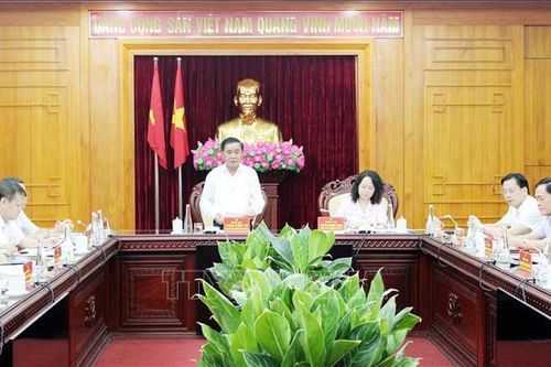 Chủ nhiệm Ủy ban Kiểm tra Trung ương Trần Cẩm Tú làm việc tại Lạng Sơn