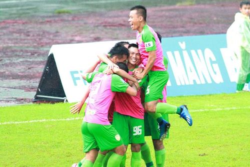 DFC khởi đầu thuận lợi