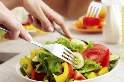 Sẽ ra sao nếu bạn ăn quá nhiều vào bữa tối?