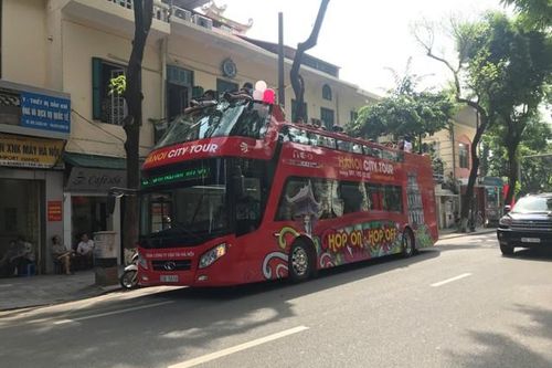 Buýt 2 tầng thoáng nóc tiếp tục thí điểm sau 2 năm hoạt động