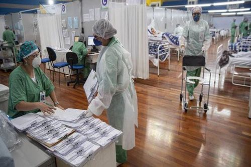 Dịch Covid-19 vẫn 'nóng rực' ở Brazil, Mỹ sắp thử nghiệm 3 loại vaccine tiềm năng ngừa SARS-CoV-2
