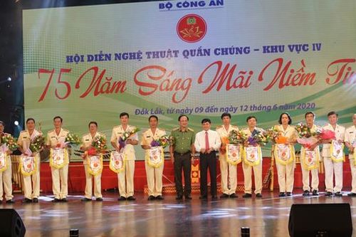 Khai mạc Hội diễn Nghệ thuật quần chúng Công an nhân dân khu vực IV