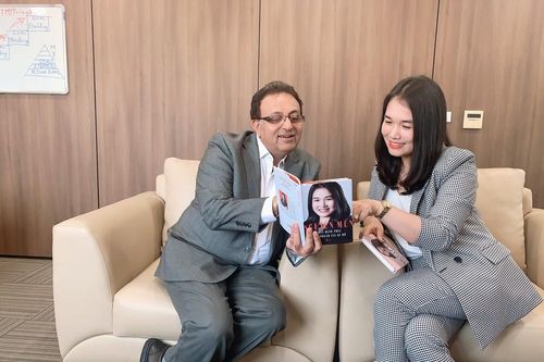 Người phụ nữ dạy phụ nữ khởi nghiệp kinh doanh và sống tự chủ hạnh phúc