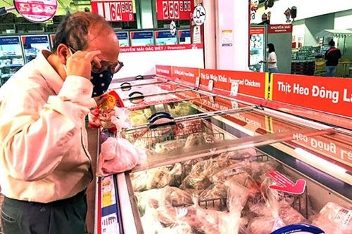Thủ tướng yêu cầu kiểm tra nghi vấn có sự thao túng giá thịt lợn