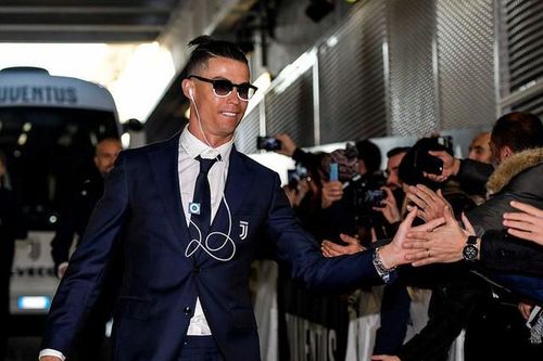 Cán mốc 1 tỷ USD, Ronaldo tậu ngay siêu biệt thự
