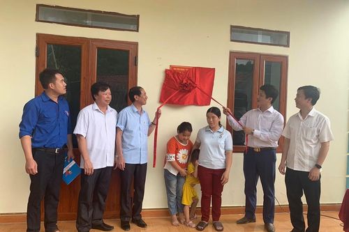 Khánh thành, bàn giao nhà nhân ái cho hộ nghèo ở biên giới Lạng Sơn