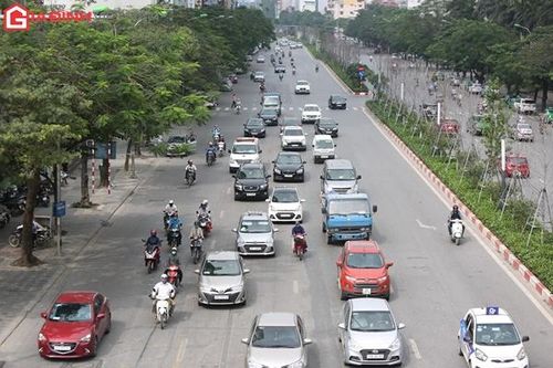Hà Nội nắng kéo dài tới 13/6, nhiệt độ ngoài trời lên tới 50 độ C