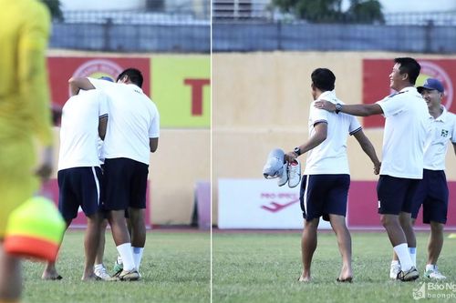 Ban huấn luyện Thanh Hóa và Sông Lam Nghệ An chọc ghẹo nhau trong buổi tập