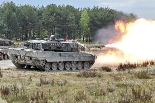 Ba Lan nhận 'siêu tăng Leopard 2A4' chống Nga