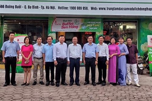 Câu chuyện 'Con đường nông sản'