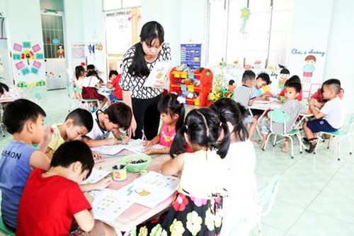 Huy động tối đa trẻ mẫu giáo 5 tuổi ra lớp