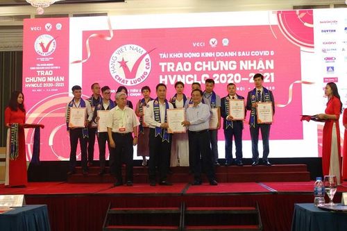 VPP Hồng Hà hơn 20 năm liên tục nhận danh hiệu Hàng Việt Nam chất lượng cao