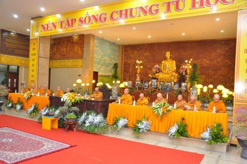 Hệ phái Khất sĩ tổ chức khóa bồi dưỡng trụ trì